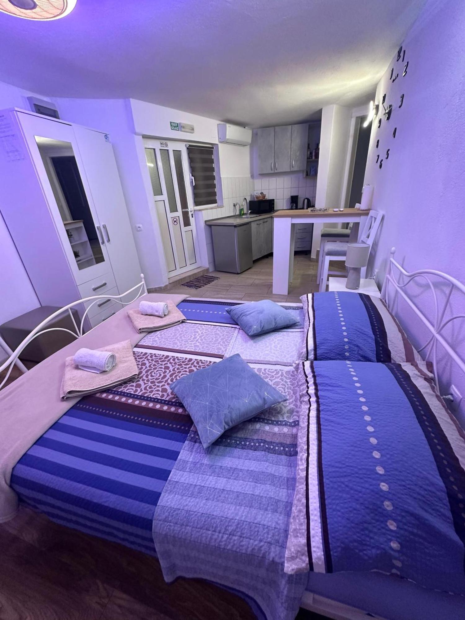 Studio Apartman M&M สปลิท ภายนอก รูปภาพ