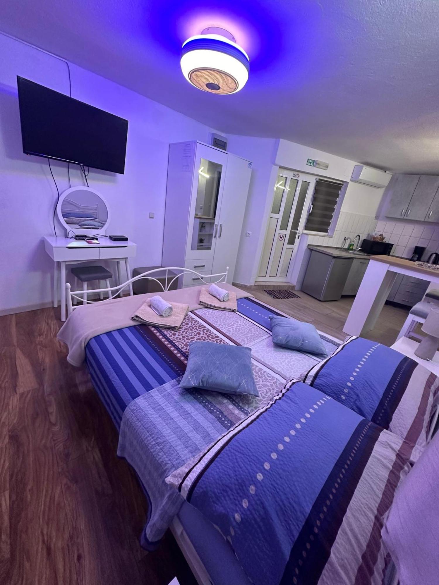 Studio Apartman M&M สปลิท ภายนอก รูปภาพ